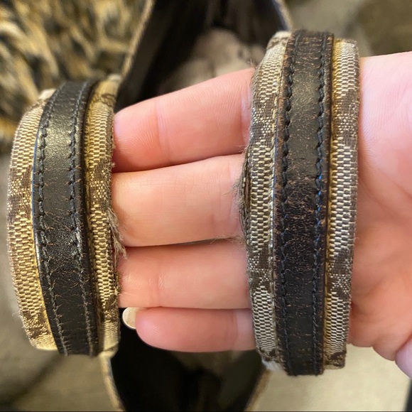 SOLD Authentic Gucci Monogram Hand Bag - Picture 11 of 14